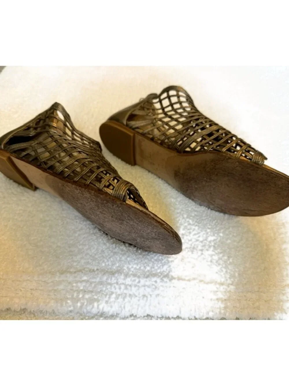 Stuart Weitzman Metallic Woven Cage Sandals With Box - size 8